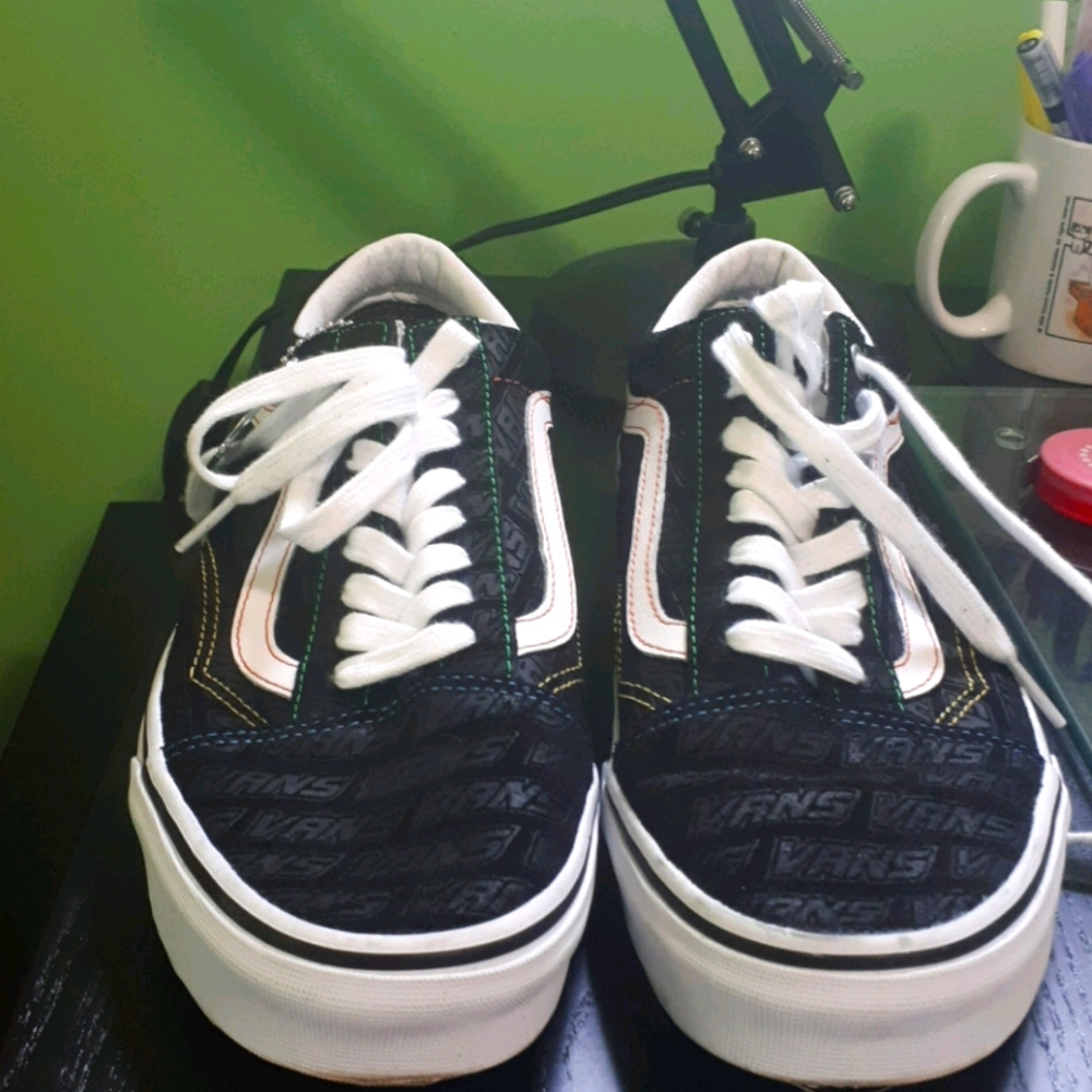 VANS shoes size 10 barely used black + multicolor